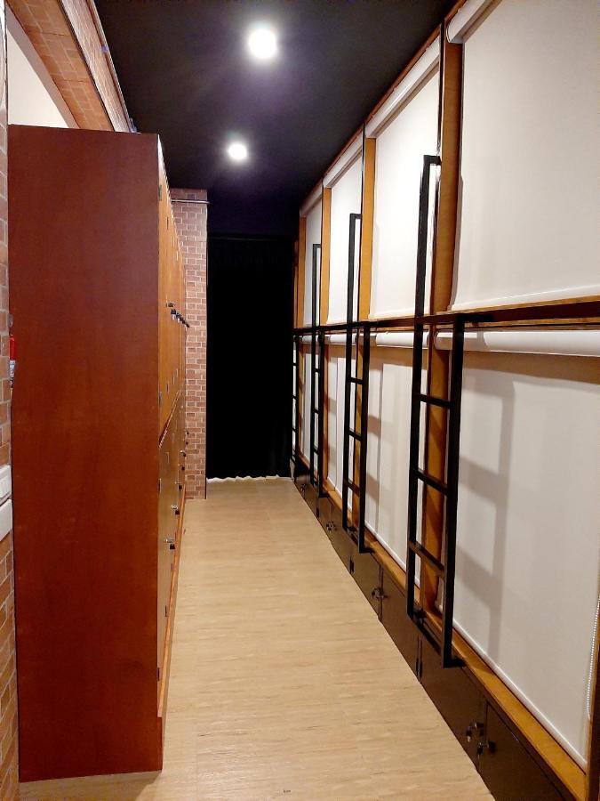 Gn Capsule Hostel Patong Екстер'єр фото