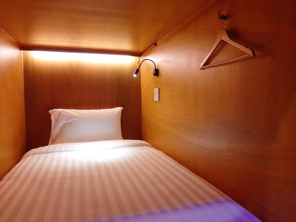 Gn Capsule Hostel Patong Екстер'єр фото