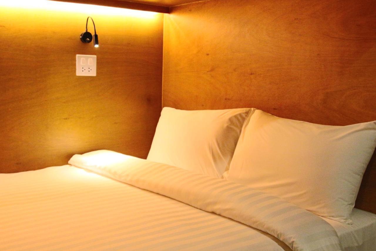 Gn Capsule Hostel Patong Екстер'єр фото